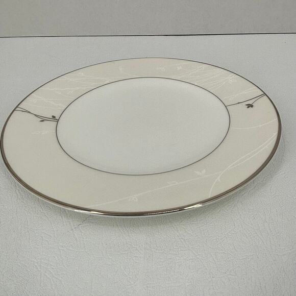 Waterford Fine China Lisette Salad Desert Plate Replacement 8 Inch Silver Rim - Picture 4 of 7